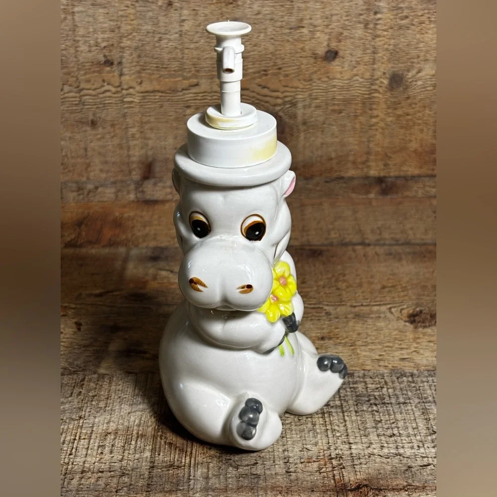 Vintage 80’s Andre Richard Bathroom Bath Soap Pump House Hippo Fantasy Friends